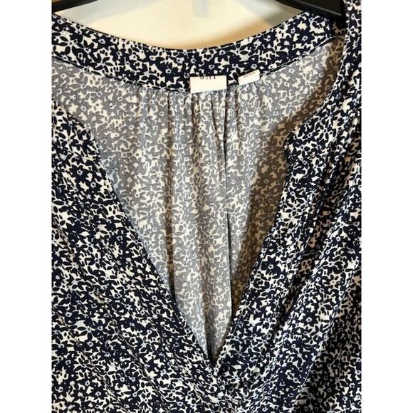 Gap V Neck Popover Pullover Top Geometric Print Blouse Size XXL Button Sleeve - Picture 2 of 7